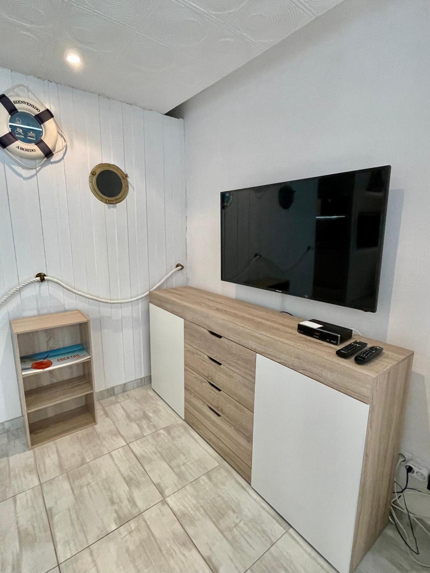 Magnifique Appartement En Front De Mer, Caneylles Roses Exterior foto